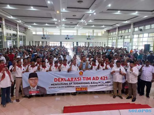 Acara syukuran kemenangan Prabowo-Gibran yan digelar Ketua DPC Partai Gerindra Klaten diwarnai deklarasi dukungan kepada Sudaryono sebagai Cagub Jateng dan Benny Indra Ardhianto sebagai cawabup Klaten di Grand Haji Delanggu Klaten