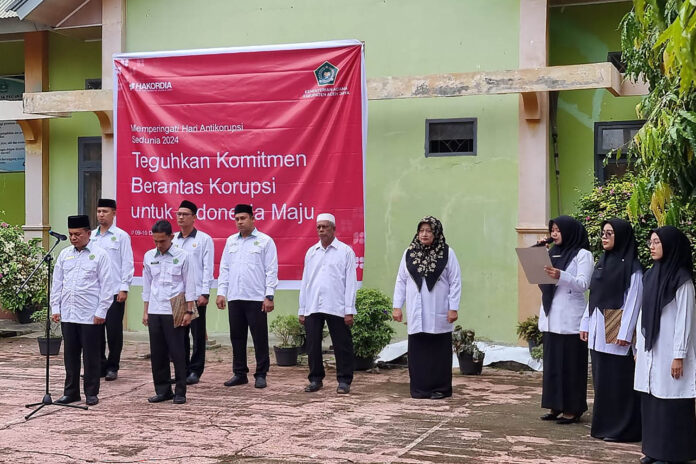 ASN Kemenag Aceh Jaya ucapkan ikrar Antikorupsi pada Peringatan Hakordia