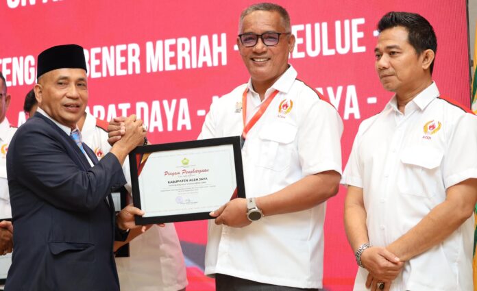 Ketua Umum KONI Aceh, H Kamaruddin Abu Bakar atau Abu Razak